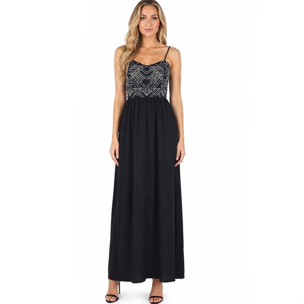 Forever 21 Black Strappy Chiffon Maxi Dress Size Medium Embroidered Bodiceh
